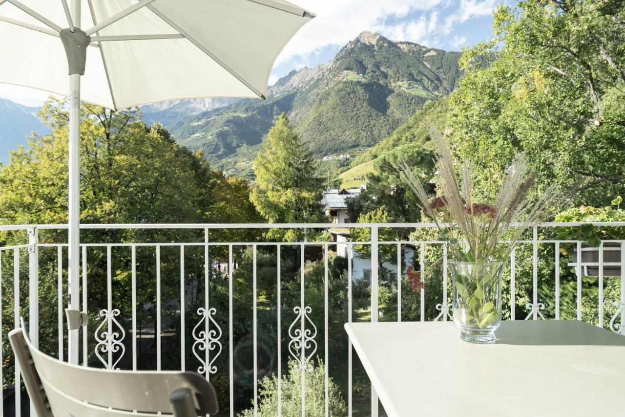 Der Ladurner Hof - Wohnen Am Weinberg Apartment Merano Exterior photo